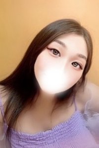 炢